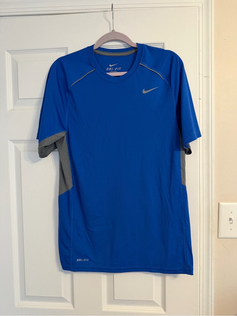 Nike Men’s Blue Dri-FIT Athletic Tee with Gray Accents